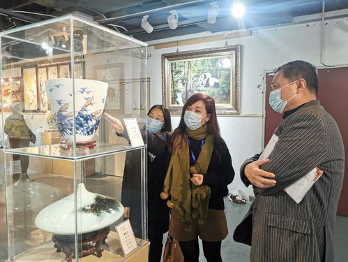 中国南通首届景德镇百年名人陶瓷精品绝品展 实业兴办下的艺术盛典